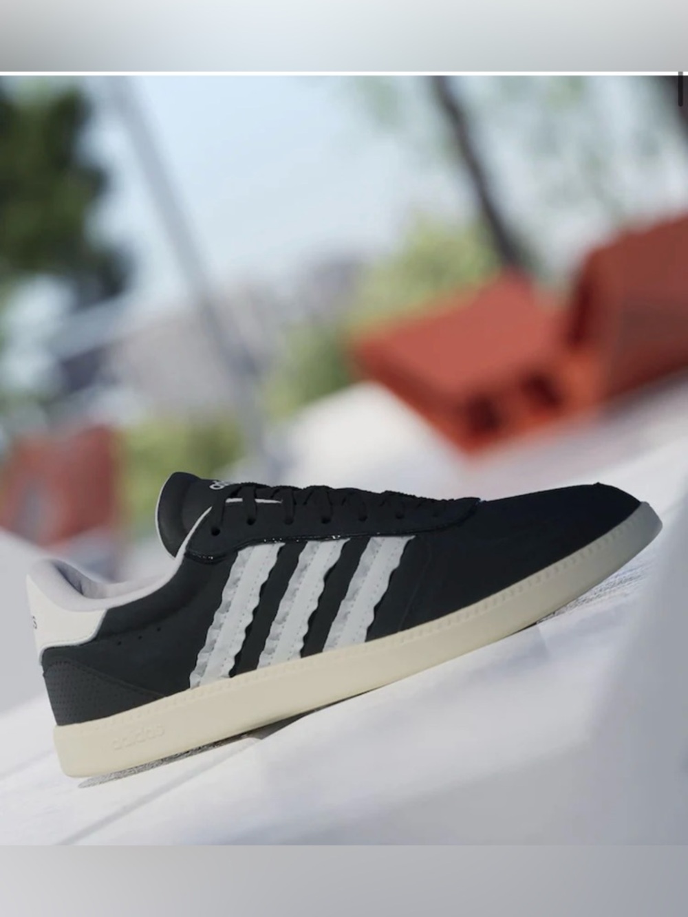NWT Adidas Breaknet Sleek Black/White Ruffled Stripe Sneakers - Women's 8
